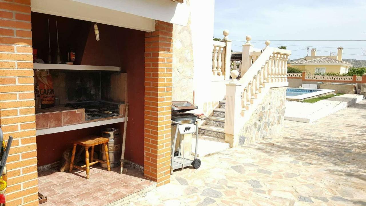 Casa De Los Amigos Бусот Екстериор снимка