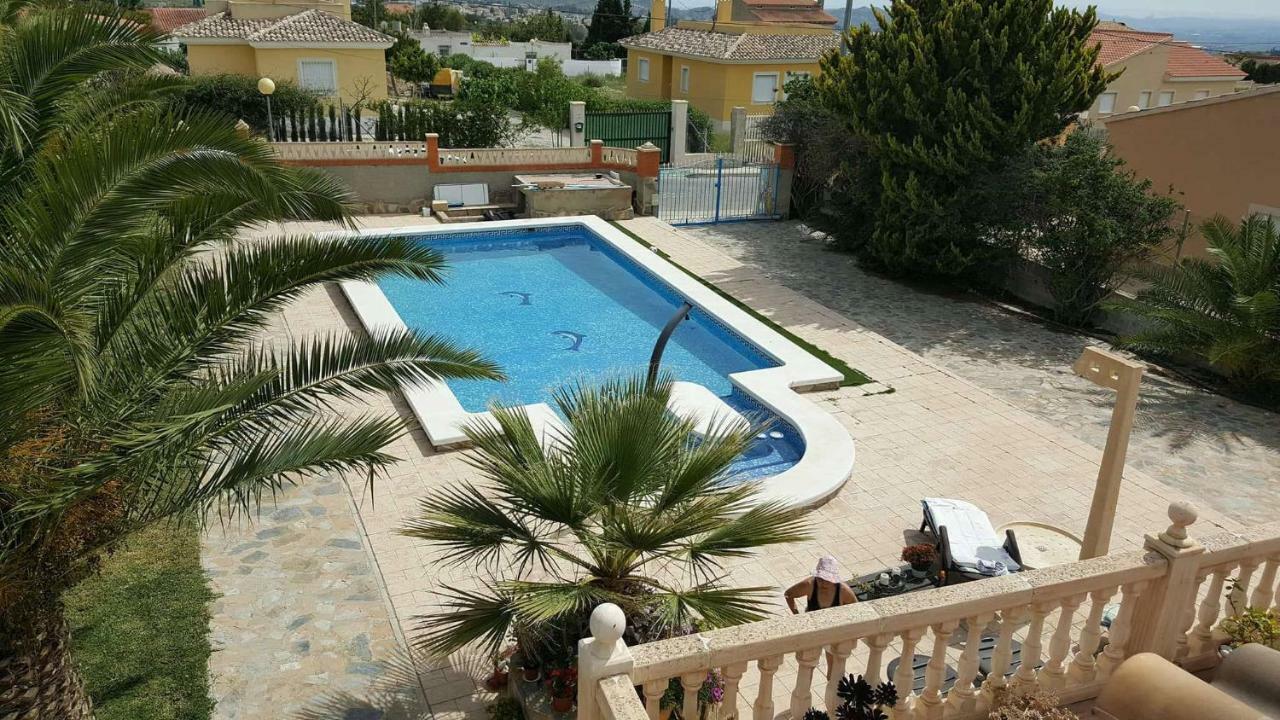Casa De Los Amigos Бусот Екстериор снимка